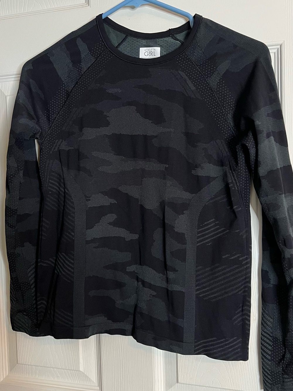 Athleta Girl Black Camo Long Sleeve Top Size L 12